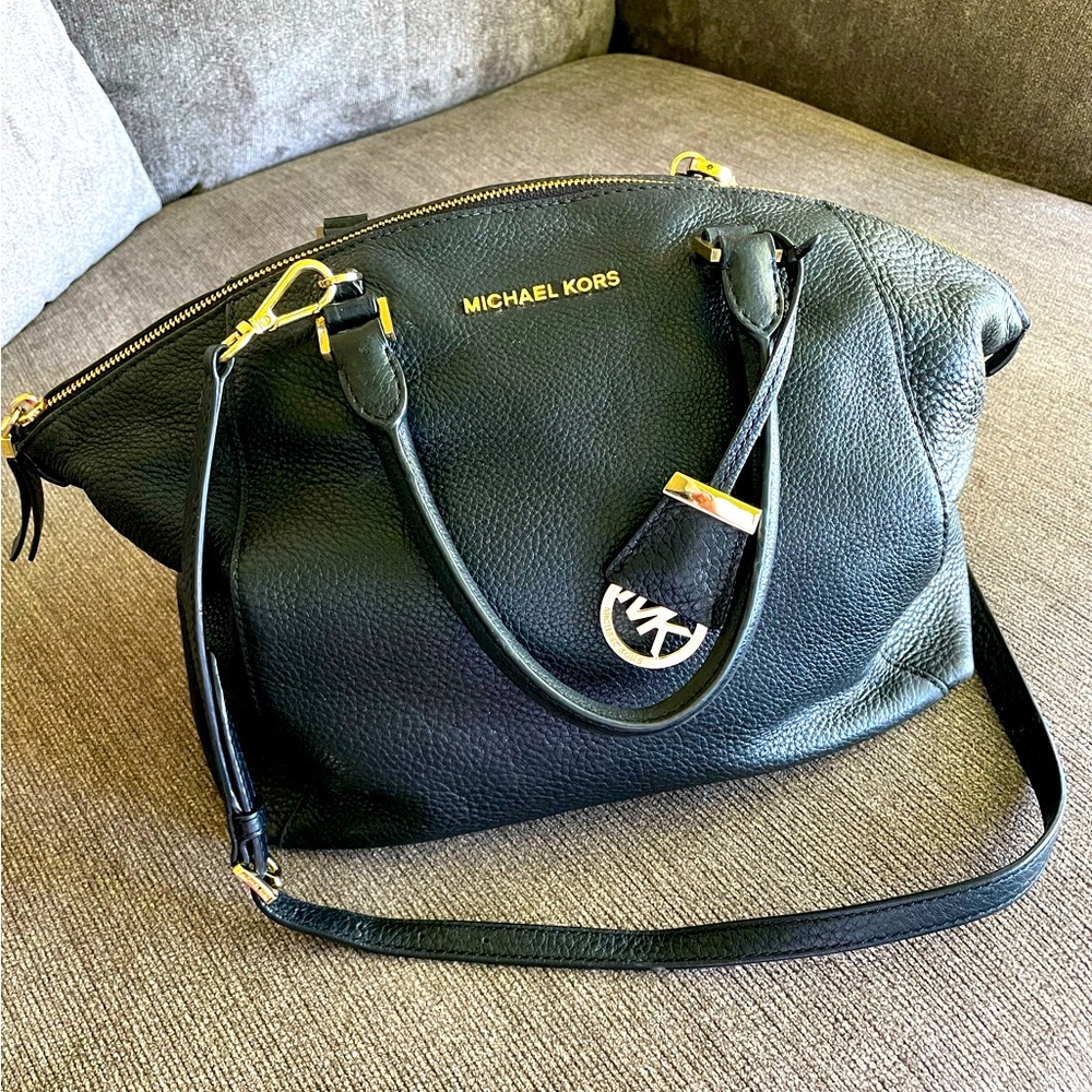 Michael Kors Riley large black pebbled leather crossbody handbag satchel!